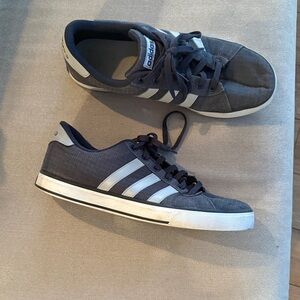 Adidas Men's Dark Gray Sneakers